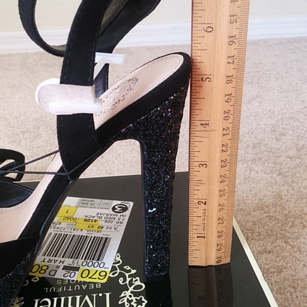 Shoe - Picture 7 of 8
